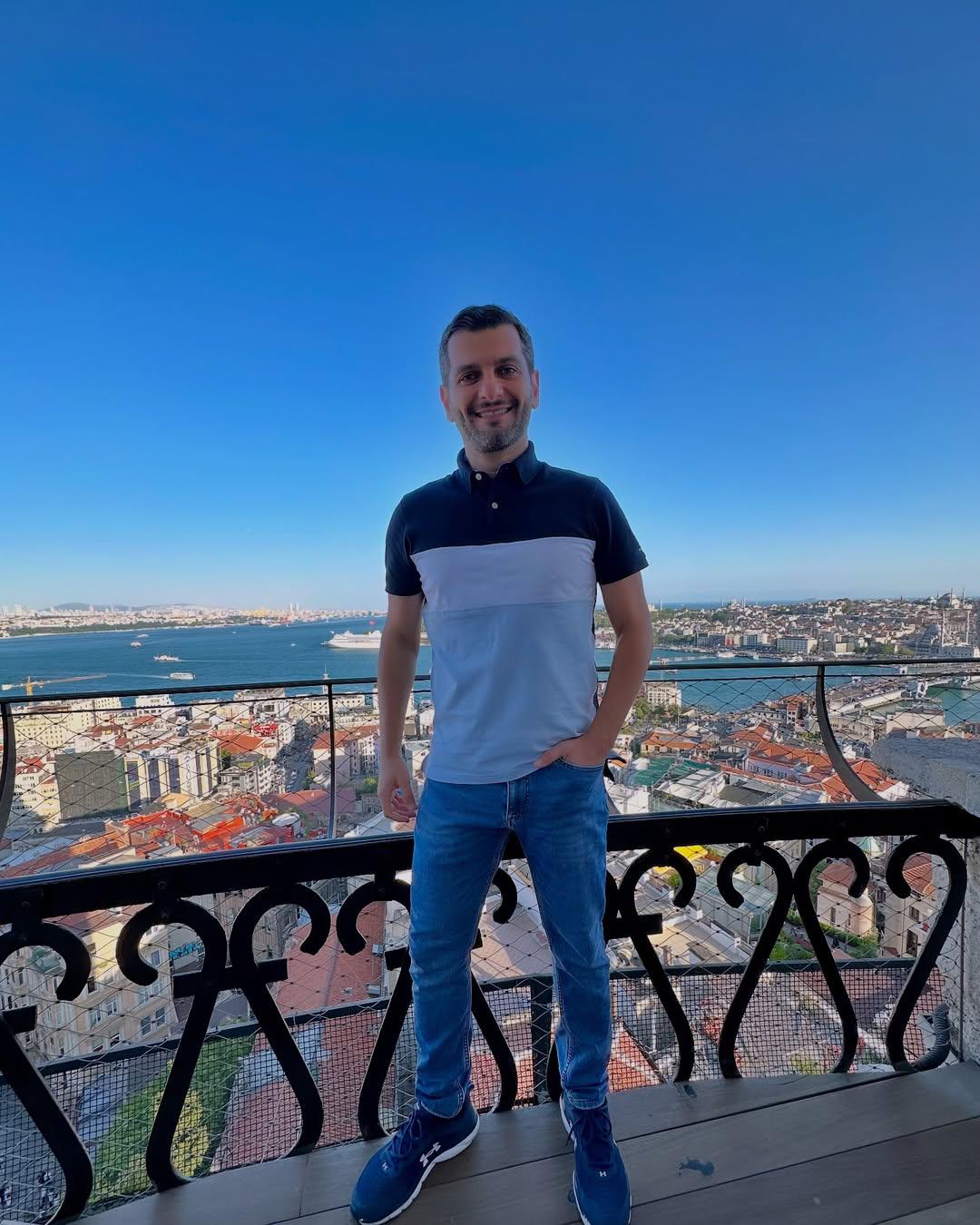 Samy Mustaklem sufre accidente de pádel y termina en emergencia