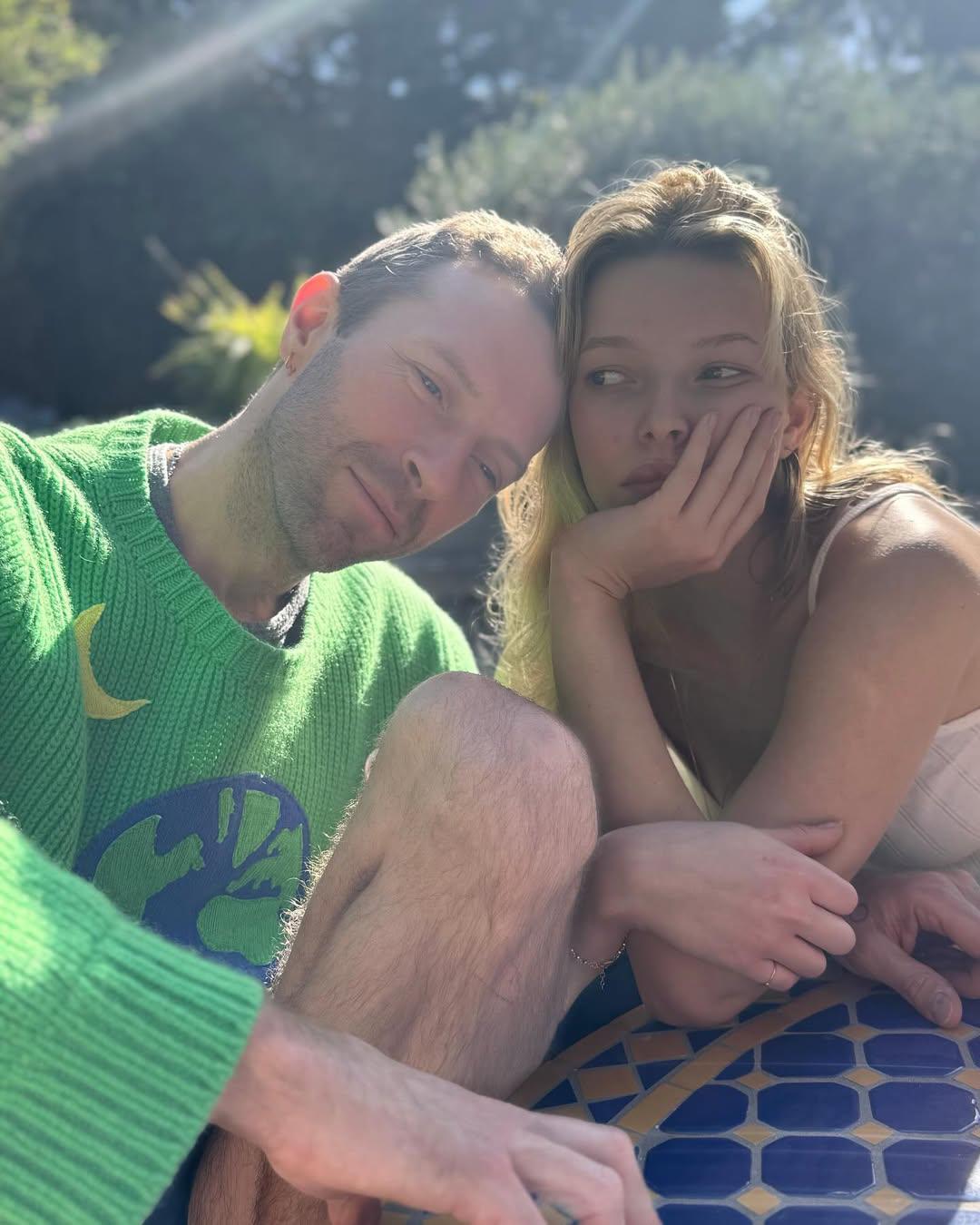 Chris Martin y Sophie Turner desatan rumores de romance