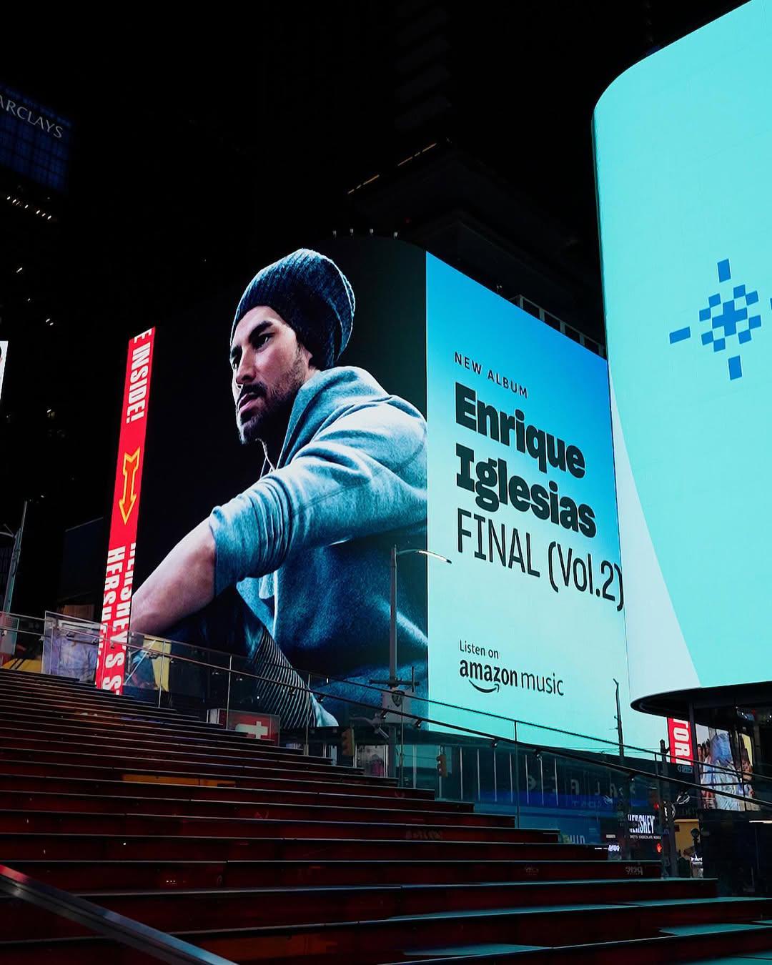 Enrique Iglesias celebra su 50 cumpleaños en plenitud personal