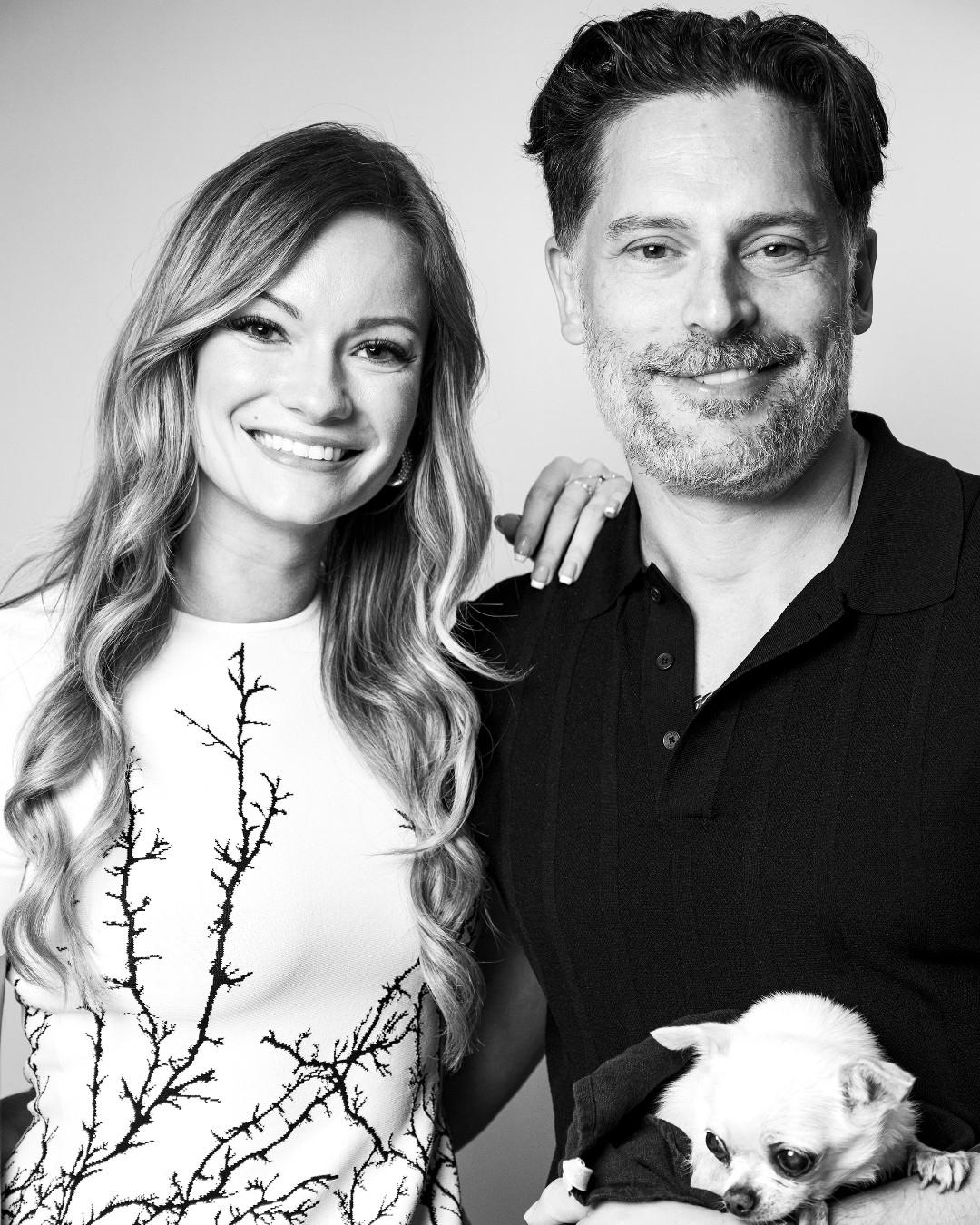 Parejas famosas del cine y la música que se comprometieron este 2025