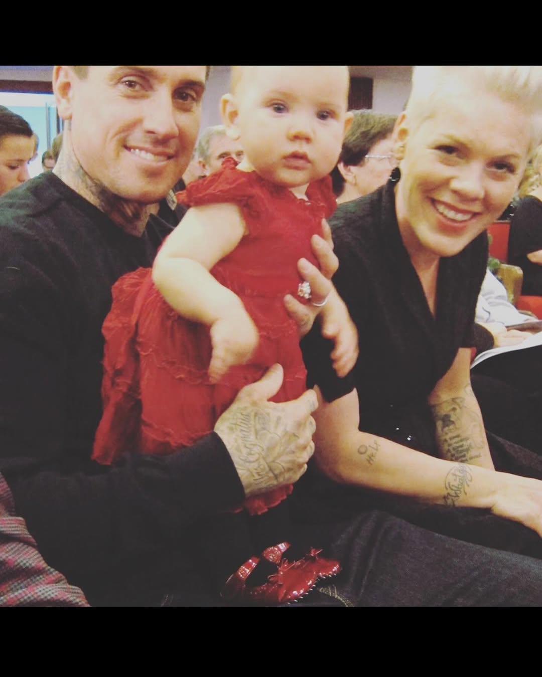 Pink niega rumores de divorcio con Carey Hart