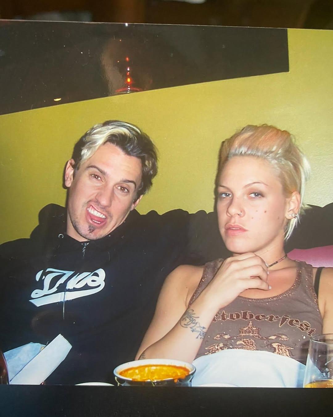 Pink niega rumores de divorcio con Carey Hart