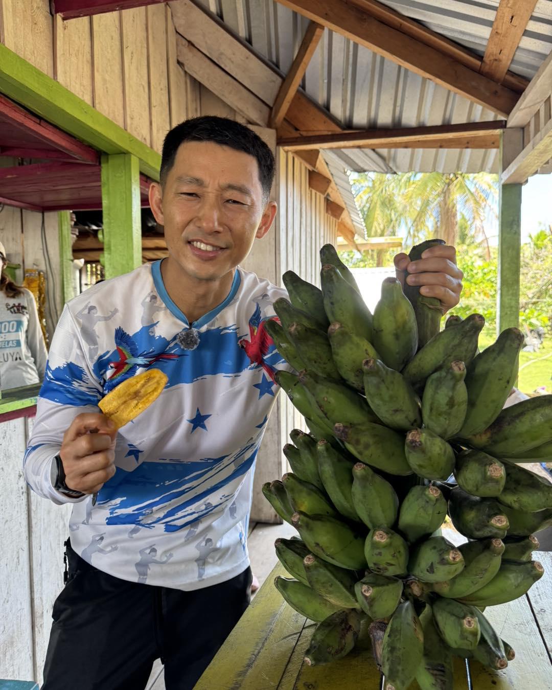Shin Fujiyama anuncia que se reunirá con Nasry Asfura y sorprende con petición
