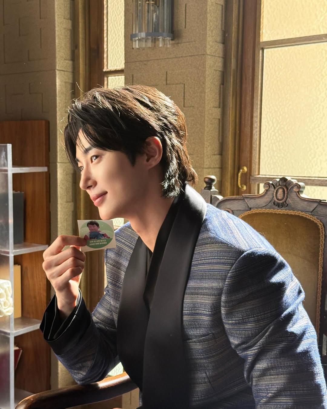 Byeon Woo Seok se disculpa por polémica de “La Corona Perfecta”