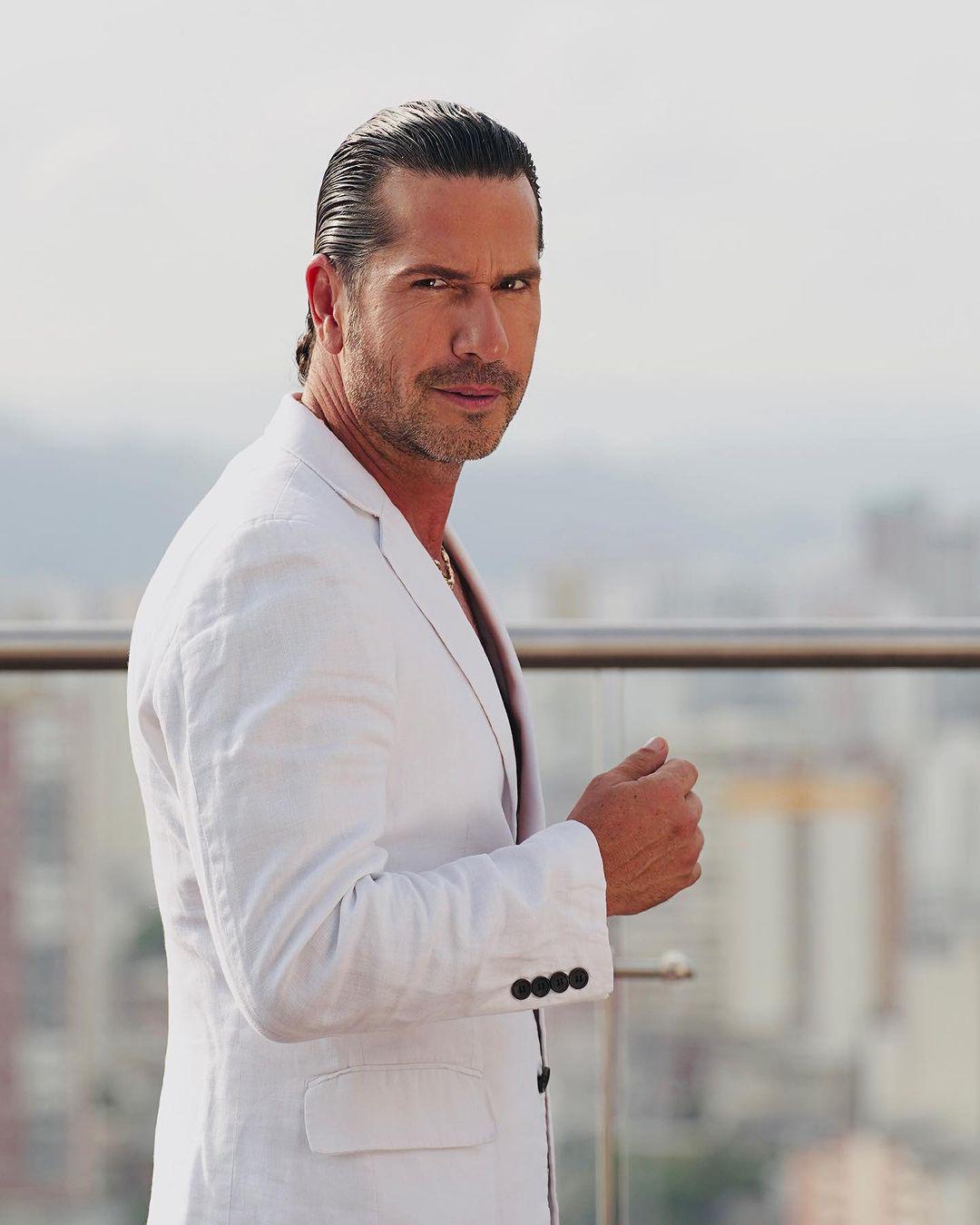 ¿Por qué Gregorio Pernía abandonó La Casa de los Famosos?