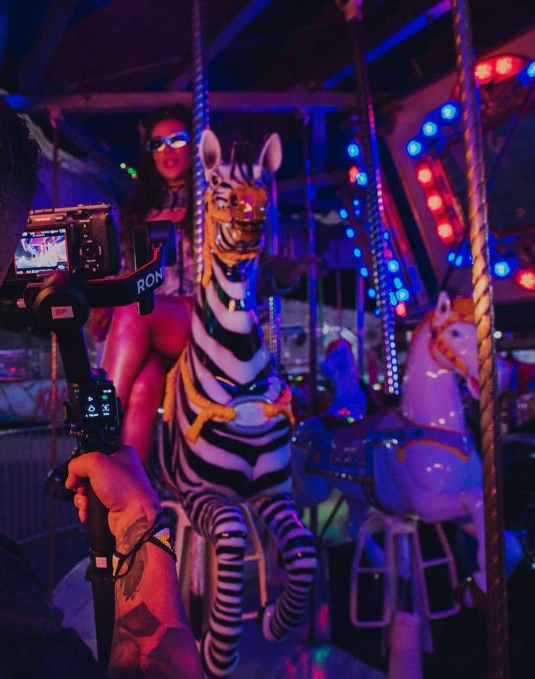 ¿Igual que Alejandra Rubio? Alexa Ferrari estrena su canción Amantes