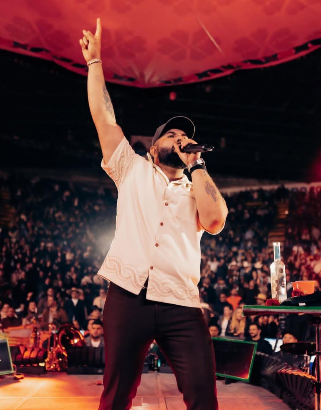 Carín León es diagnosticado de enfermedad viral