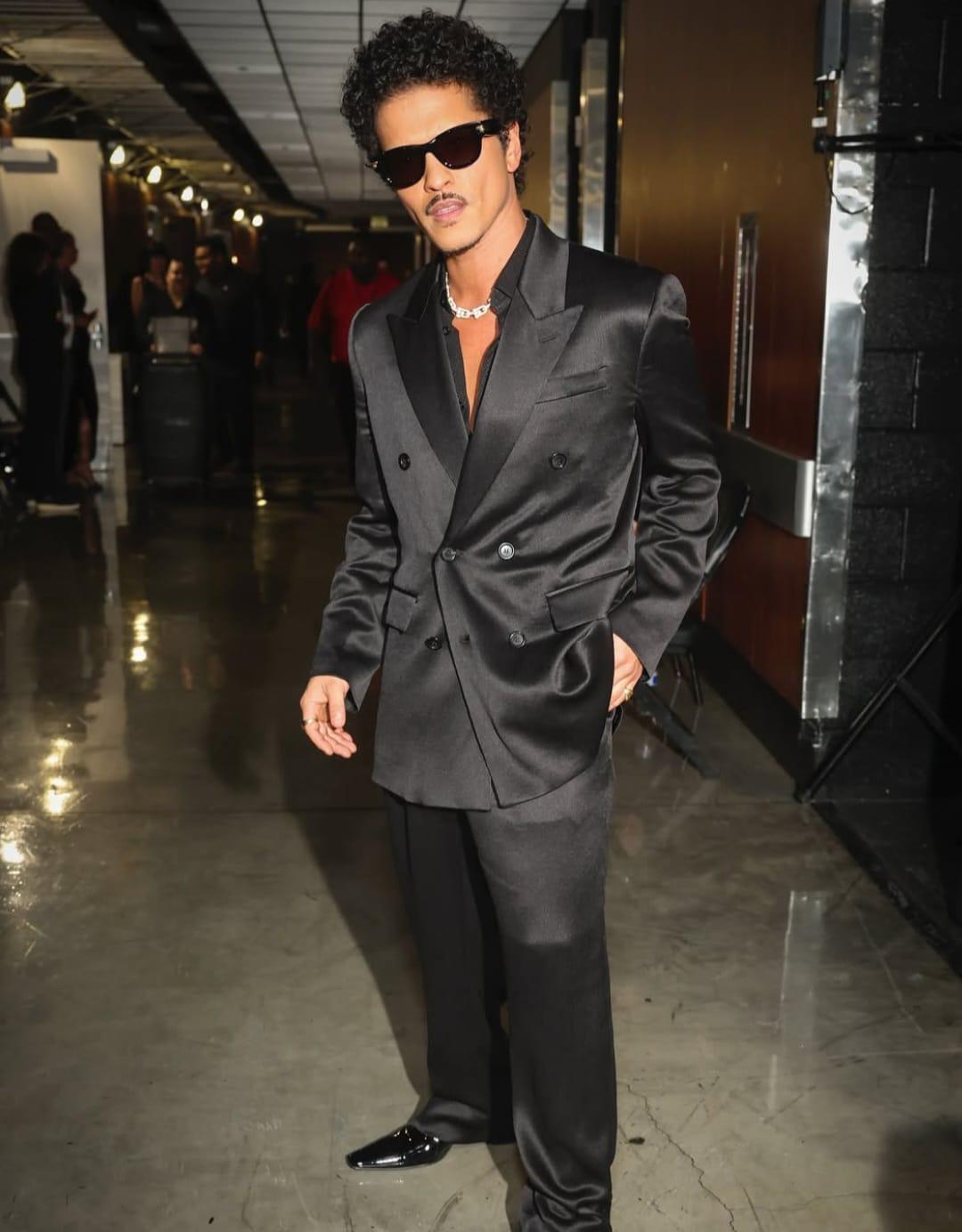 Bruno Mars estrenará disco musical; su primero en 10 años