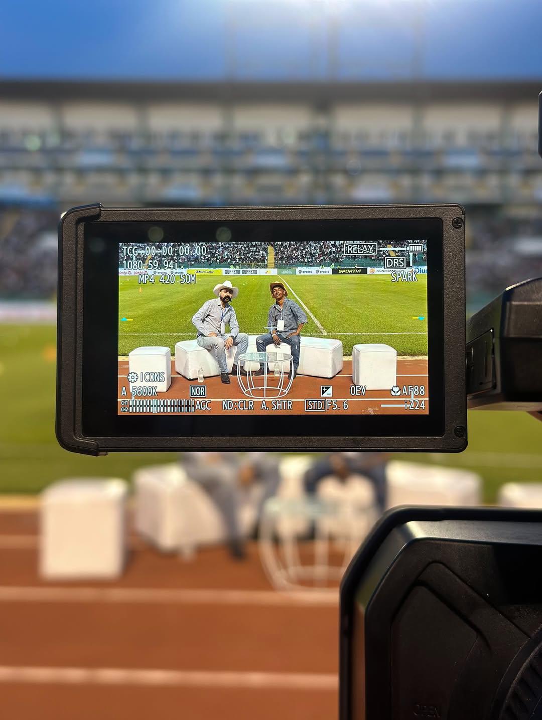 Elmer Valladares anuncia su salida de Televicentro tras 16 años de carrera