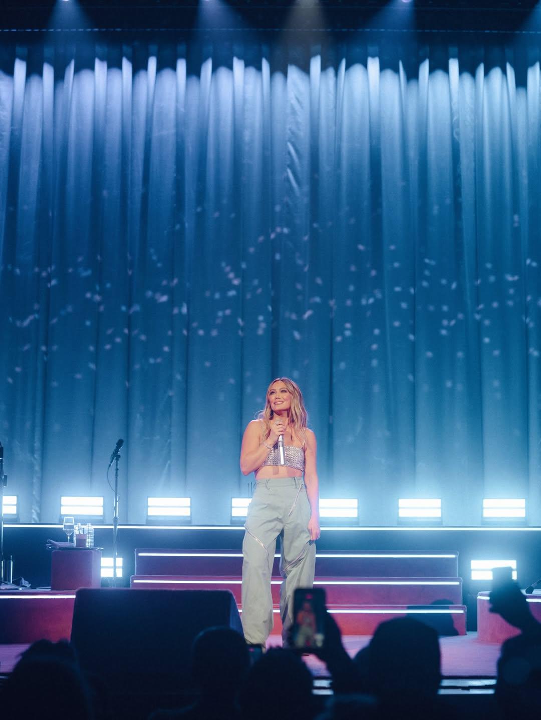 Hilary Duff anuncia su primera gira mundial en casi dos décadas