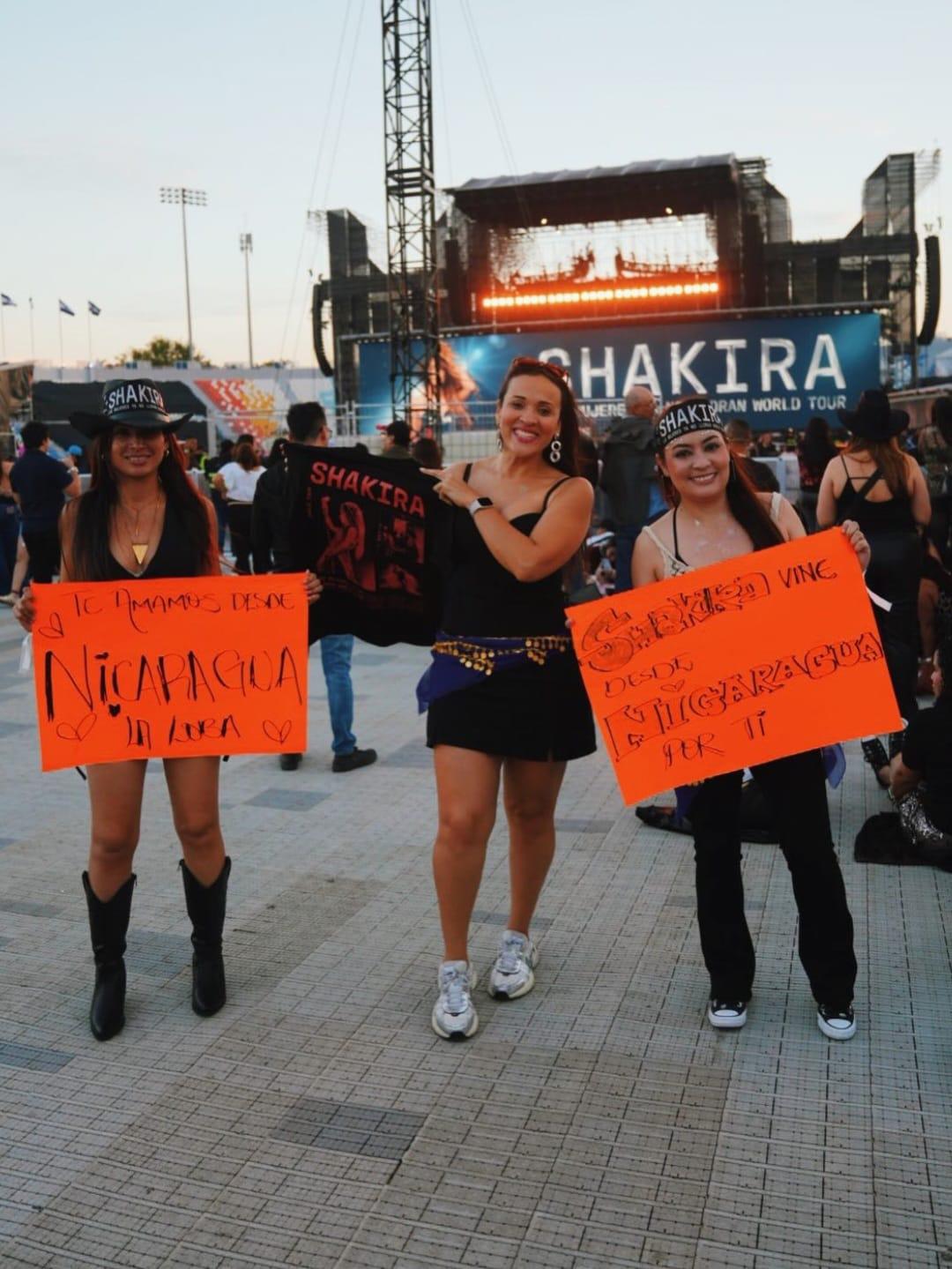 Las fanáticas mejores vestidas en el concierto de Shakira