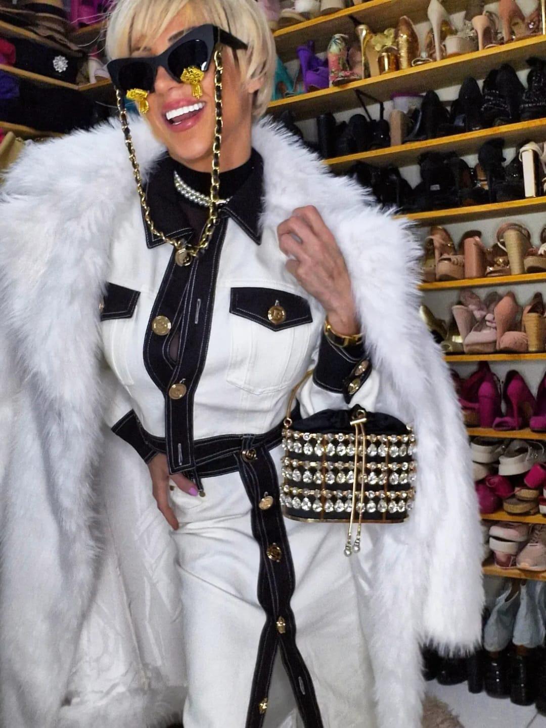 Revelan causa de fallecimiento de la Barbie humana