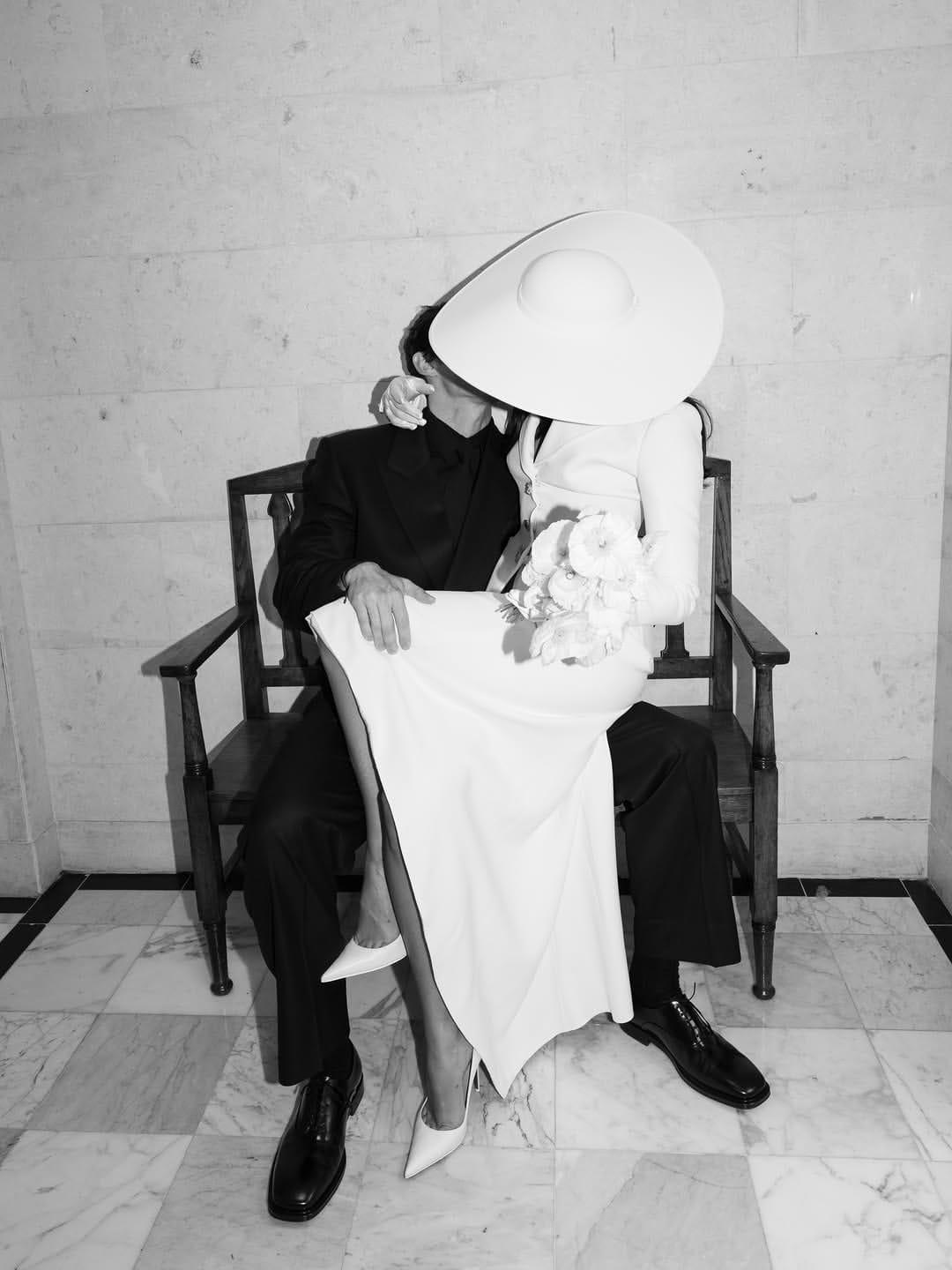 Así comienza la celebración de boda de Dua Lipa y Callum Turner en Sicilia