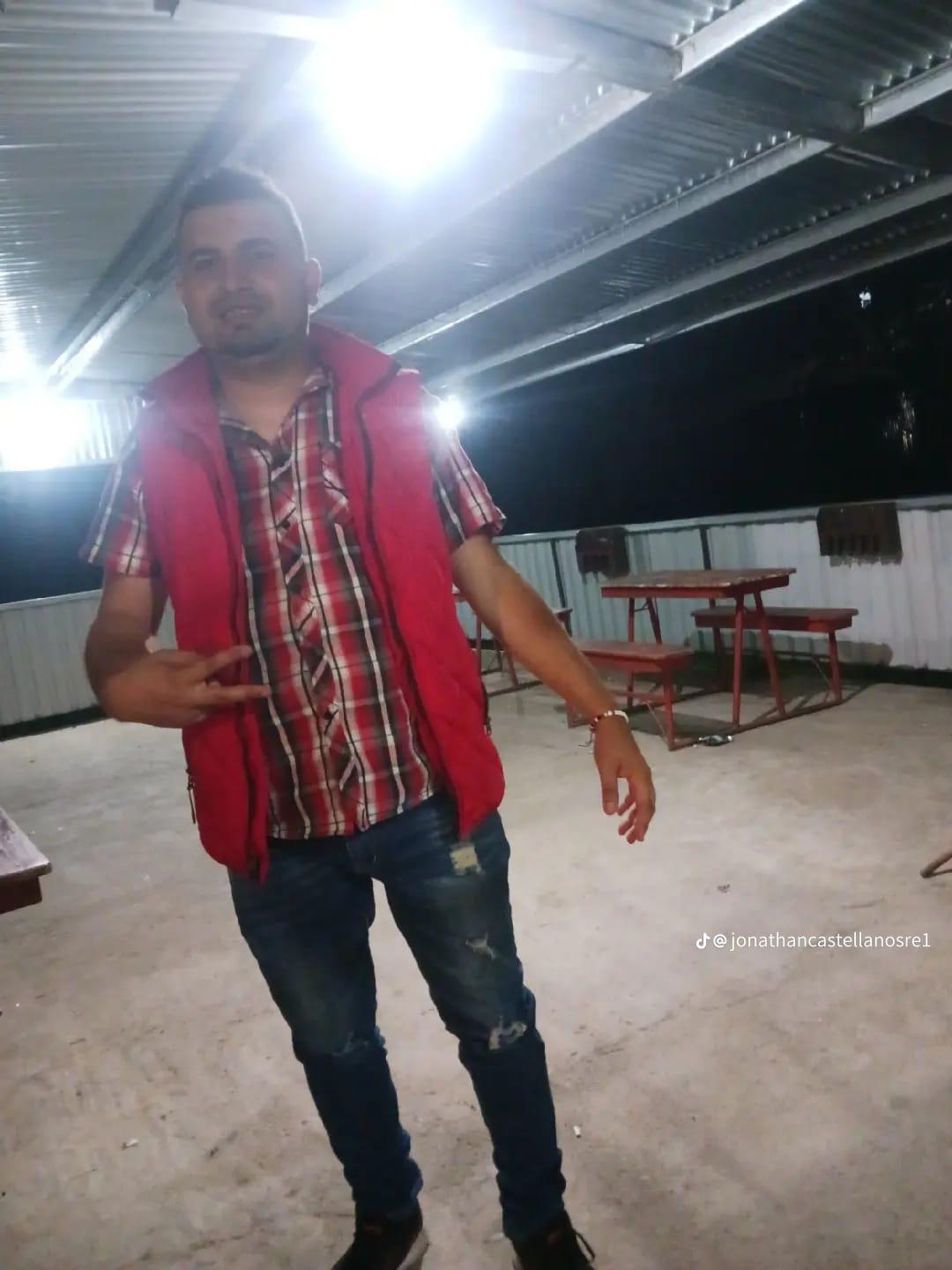 Así era Jonathan Reyes, el conductor de rapidito que murió en el sector de Cofradía