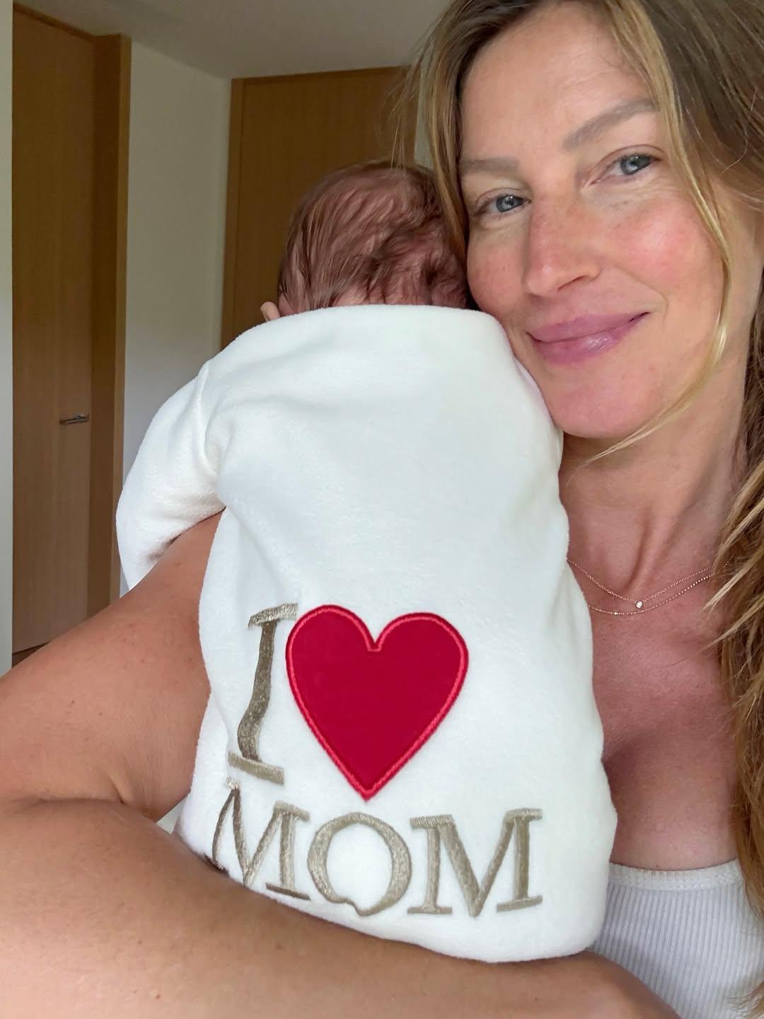 Maternidad tardía:las estrellas que desafían al reloj biológico