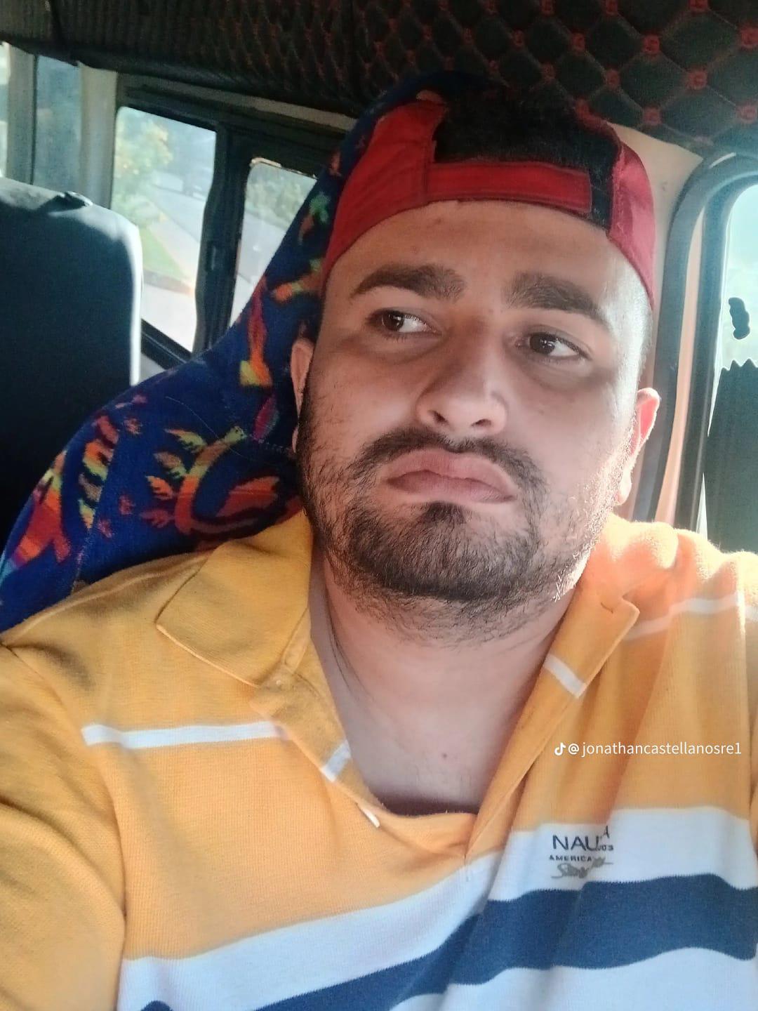 Así era Jonathan Reyes, el conductor de rapidito que murió en el sector de Cofradía