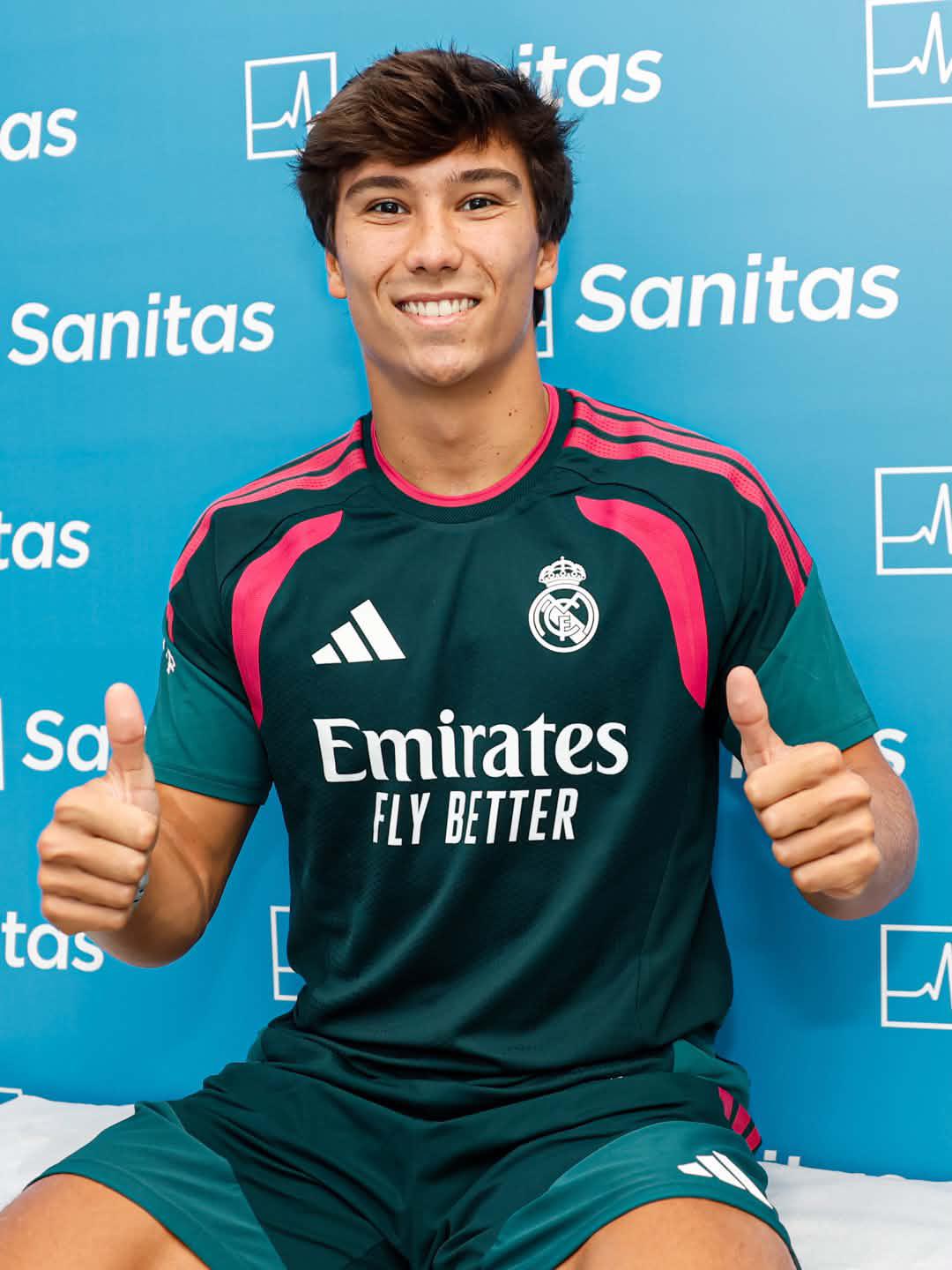 Real Madrid inicia: físico de jugador acapara miradas y un histórico vuelve