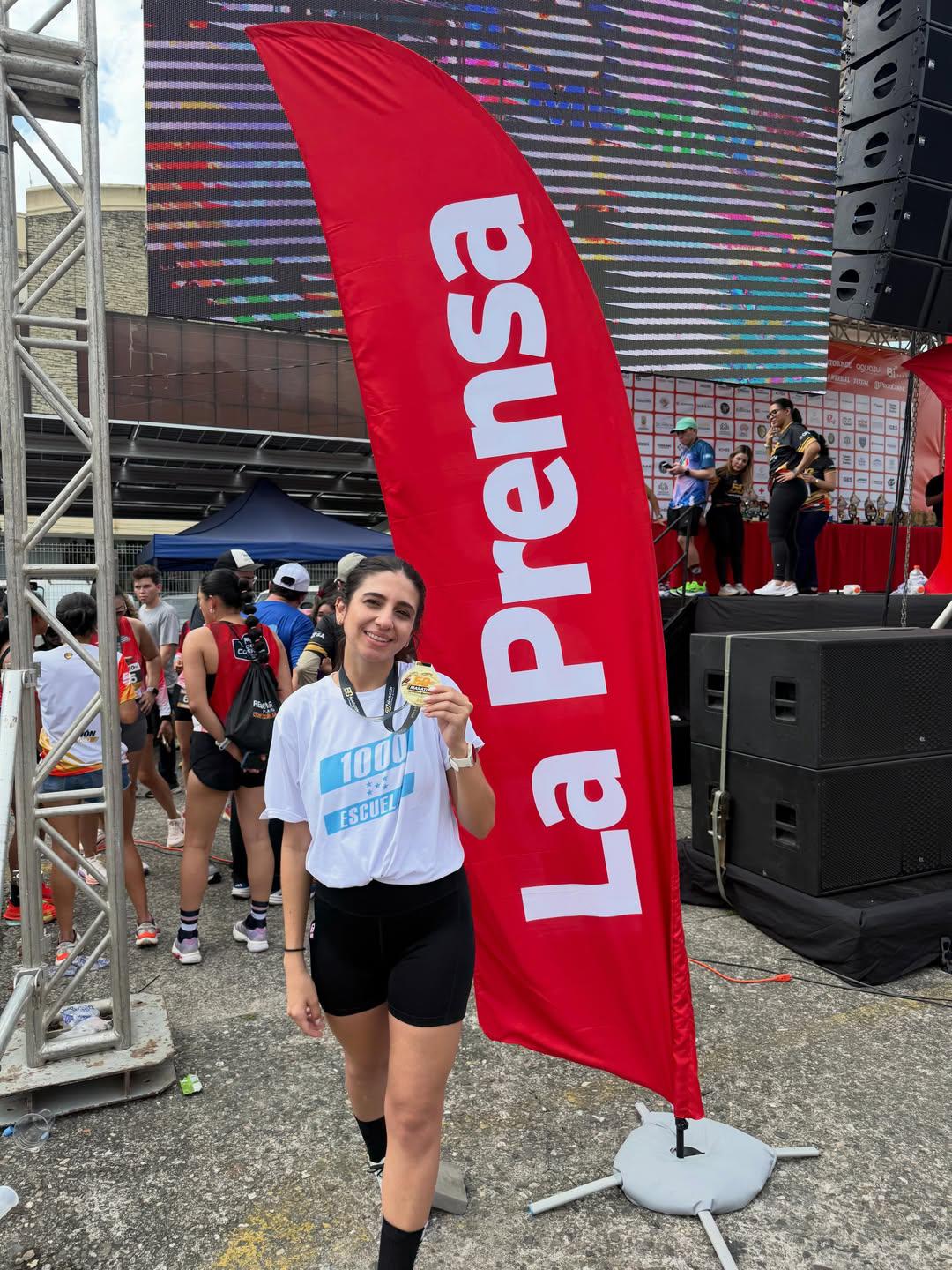 Famosos hondureños corren en la Media Maratón de La Prensa 2026