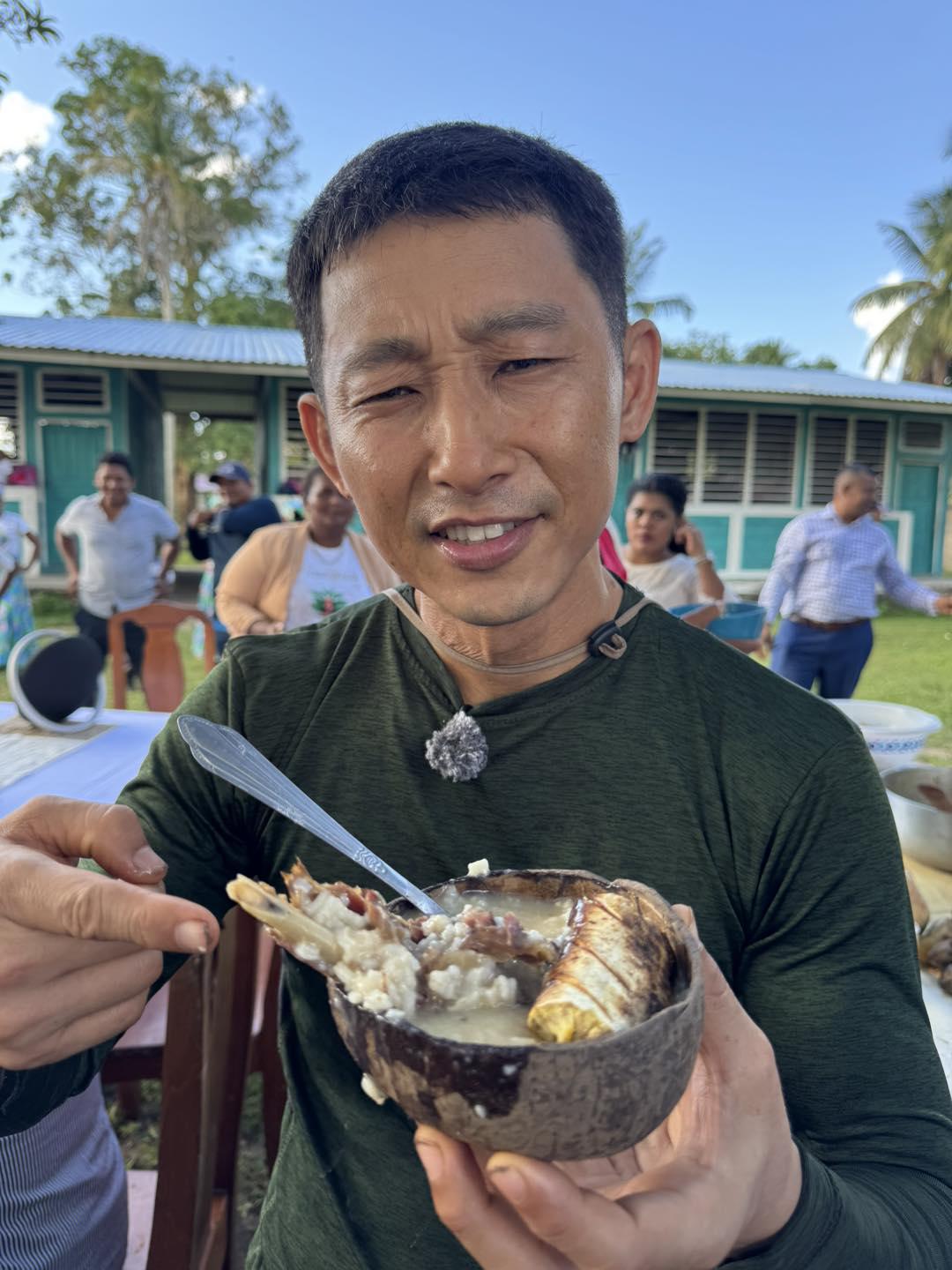 Shin Fujiyama anuncia que se reunirá con Nasry Asfura y sorprende con petición