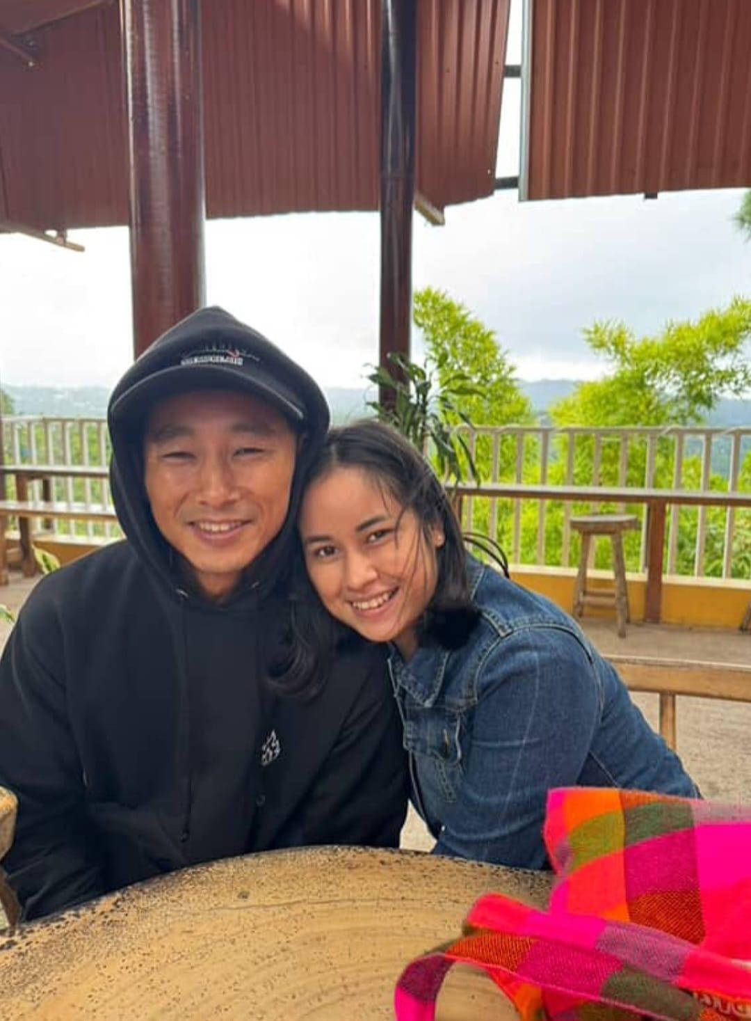 Yeimi Licona, prometida de Shin Fujiyama, recibe su título universitario