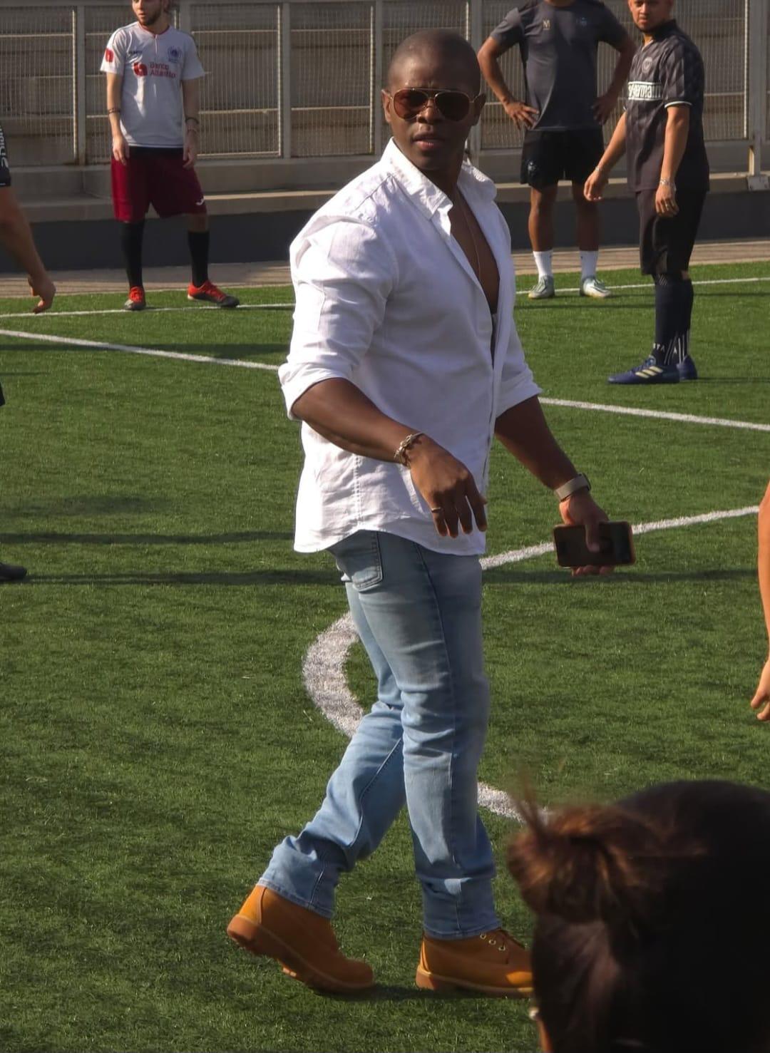 Romeo Catracho es criticado por tildar de quitamaridos a una amiga en TV