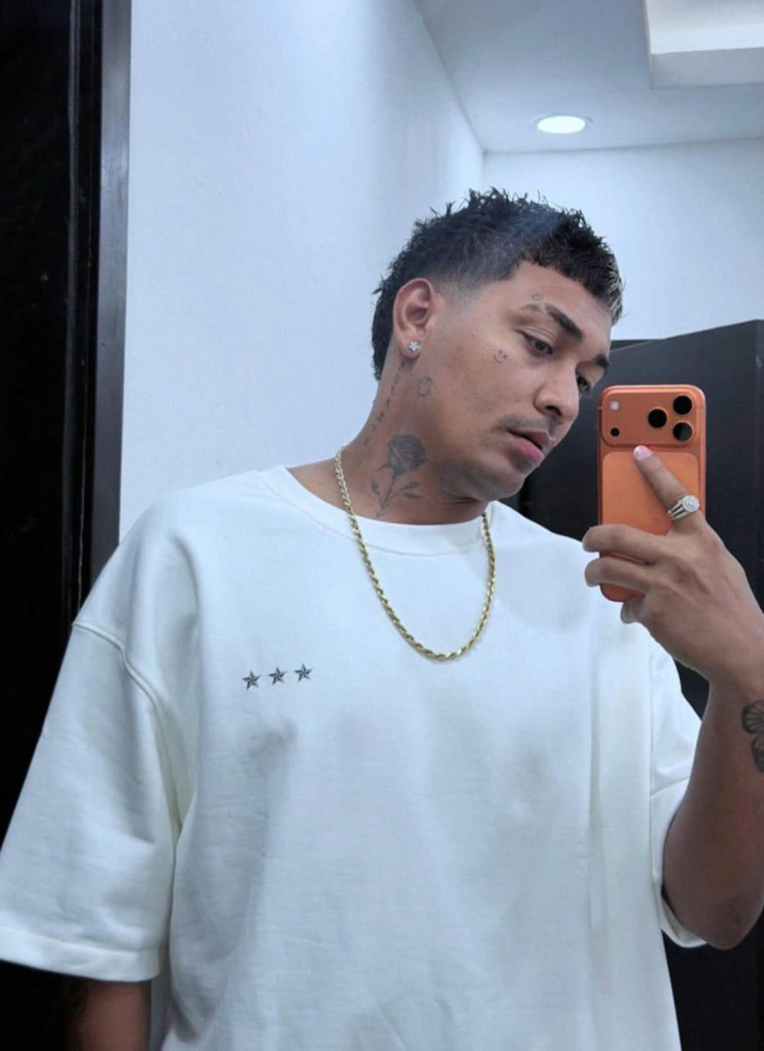 Supremo asegura que se convertirá en el MrBeast hondureño y dará casas