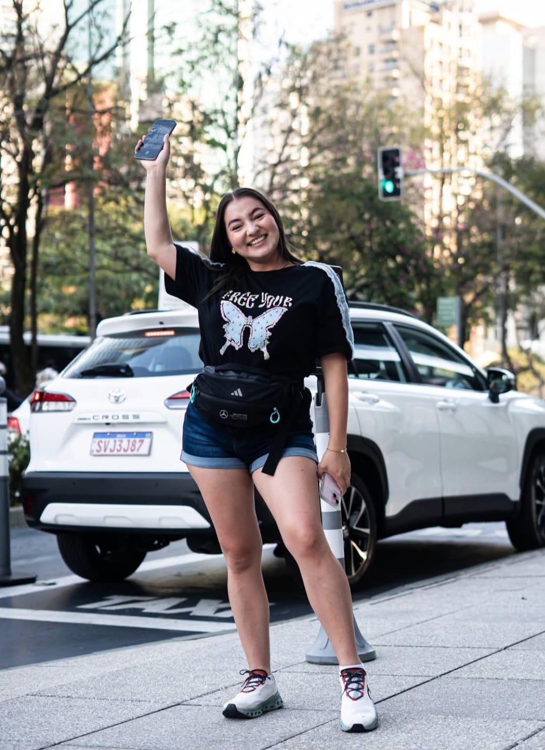 Tras dejar de trabajar con Supremo, Corina García es vista con diputado