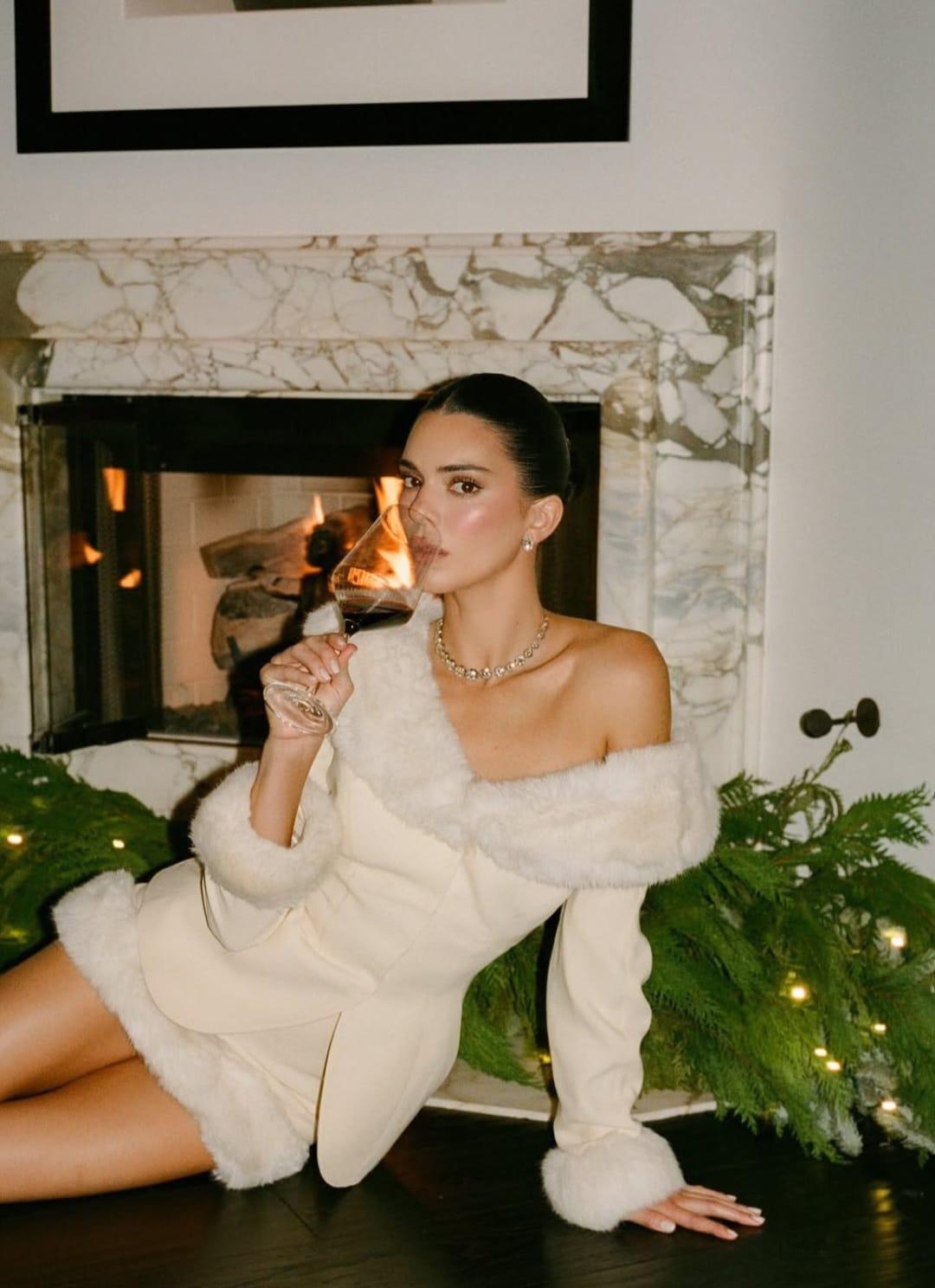 Kendall Jenner asegura que nunca se ha hecho cirugía plástica en el rostro