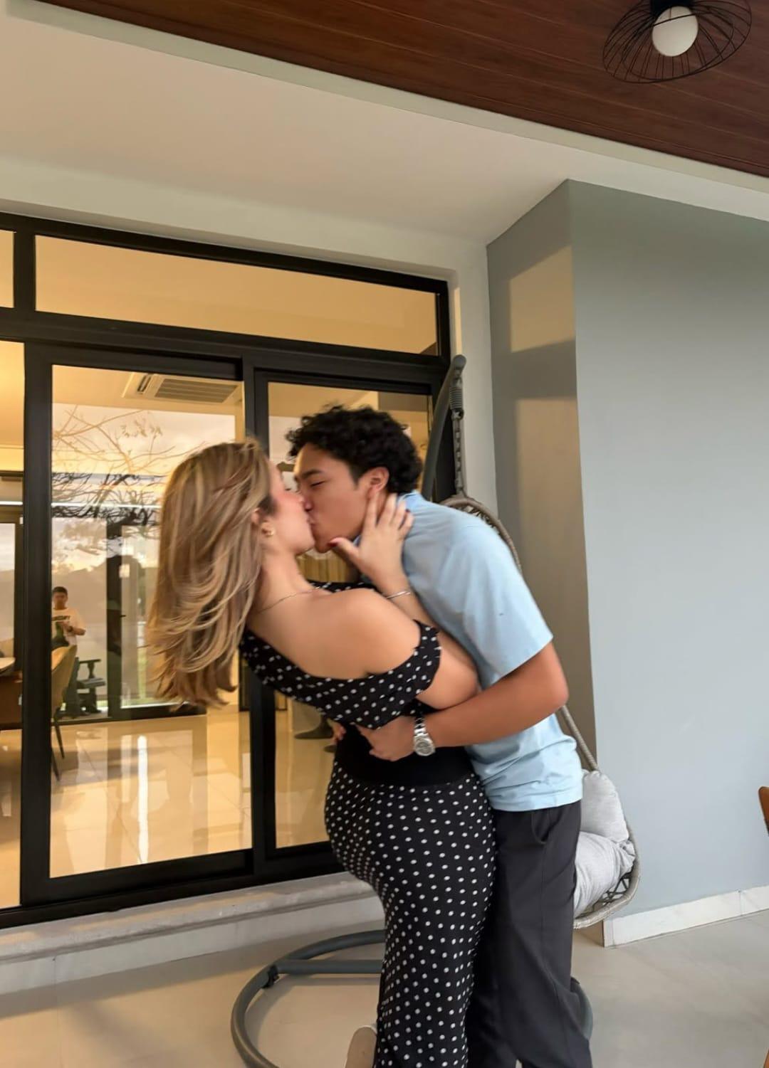 Malena Maradiaga rompe en llanto al hablar de Eduardito Maldonado