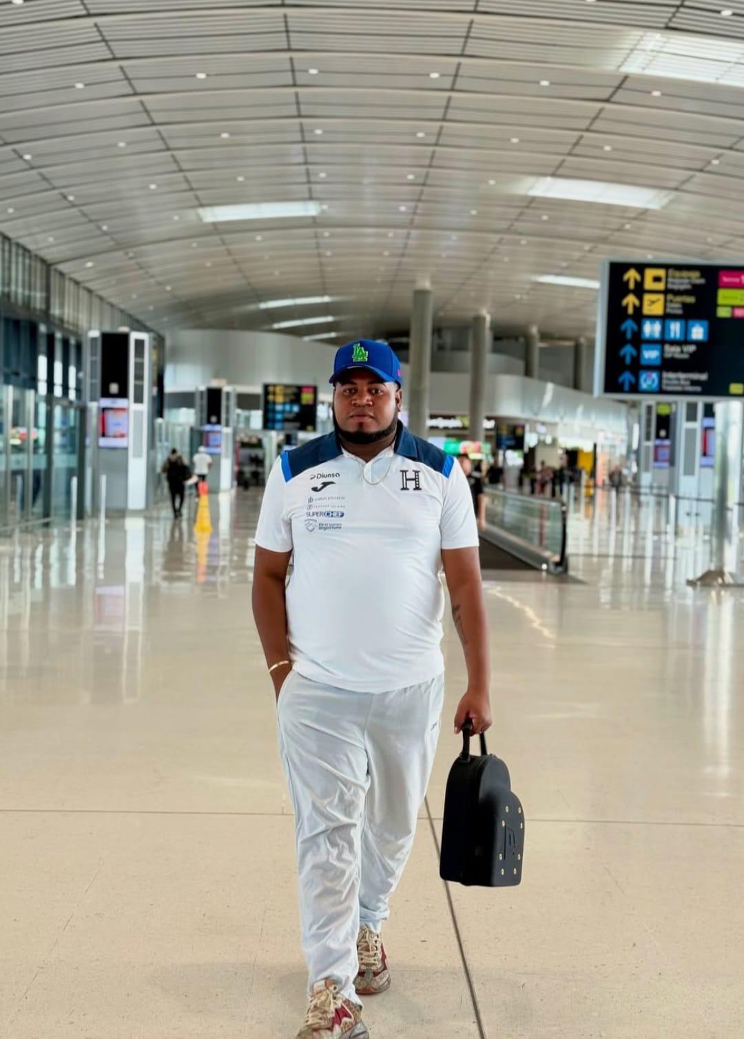 Álex Cáceres defiende a La More: Ese baile no tiene nada de malo