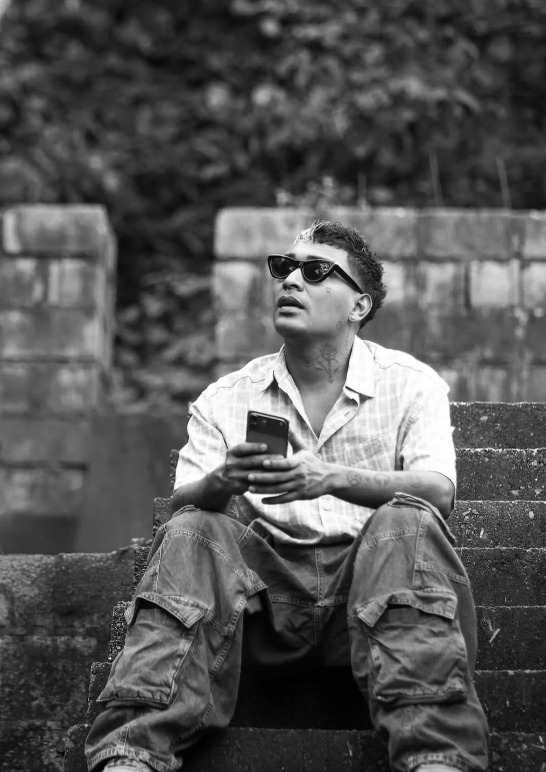 Supremo asegura que se convertirá en el MrBeast hondureño y dará casas