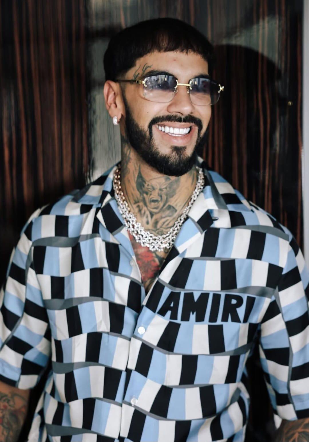 Anuel AA preocupa a sus seguidores por su apariencia física