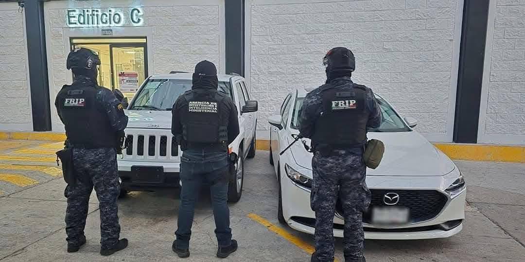 Esposa de pastor lo deja por su instructor; se lleva 10 millones de pesos y los carros de lujo