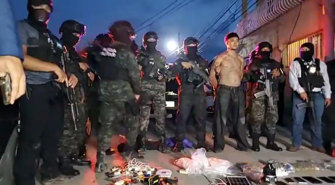 Capturan a supuesto pandillero y decomisan armamento en Montebello, Chamelecón