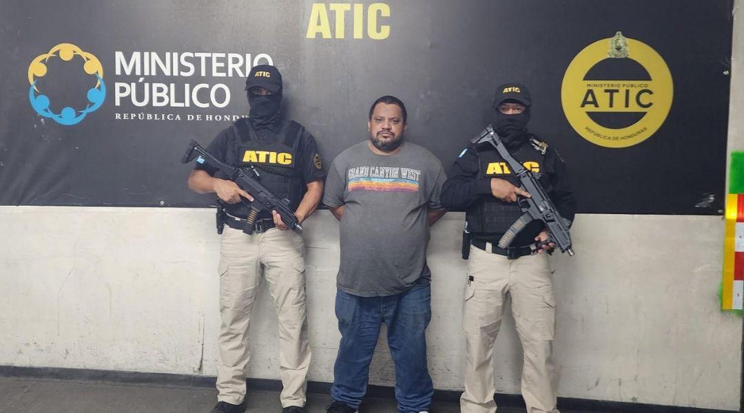 Perteneció a otro partido: ¿quién es Melvin Ceballos y de qué lo acusan?