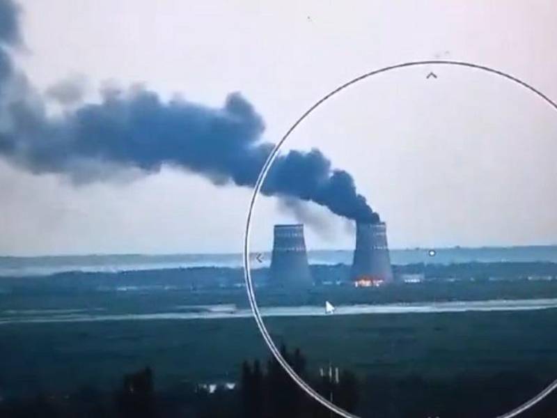 Un incendio se declaró el domingo en la torre de refrigeración de la central nuclear de Zaporiyia.