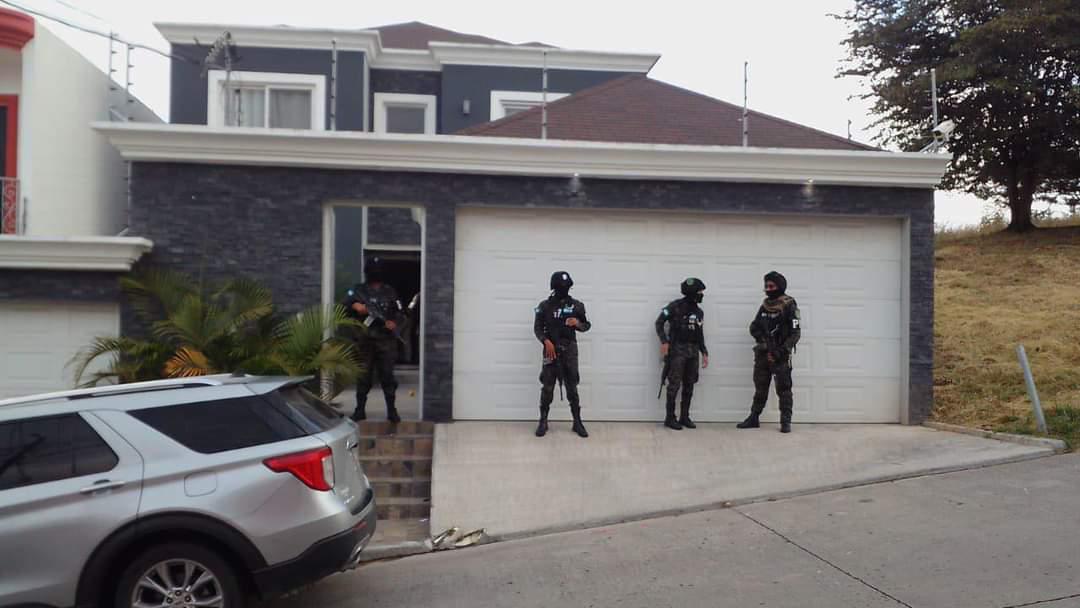 Capturan a empleado del Poder Judicial y a su madre en Tegucigalpa