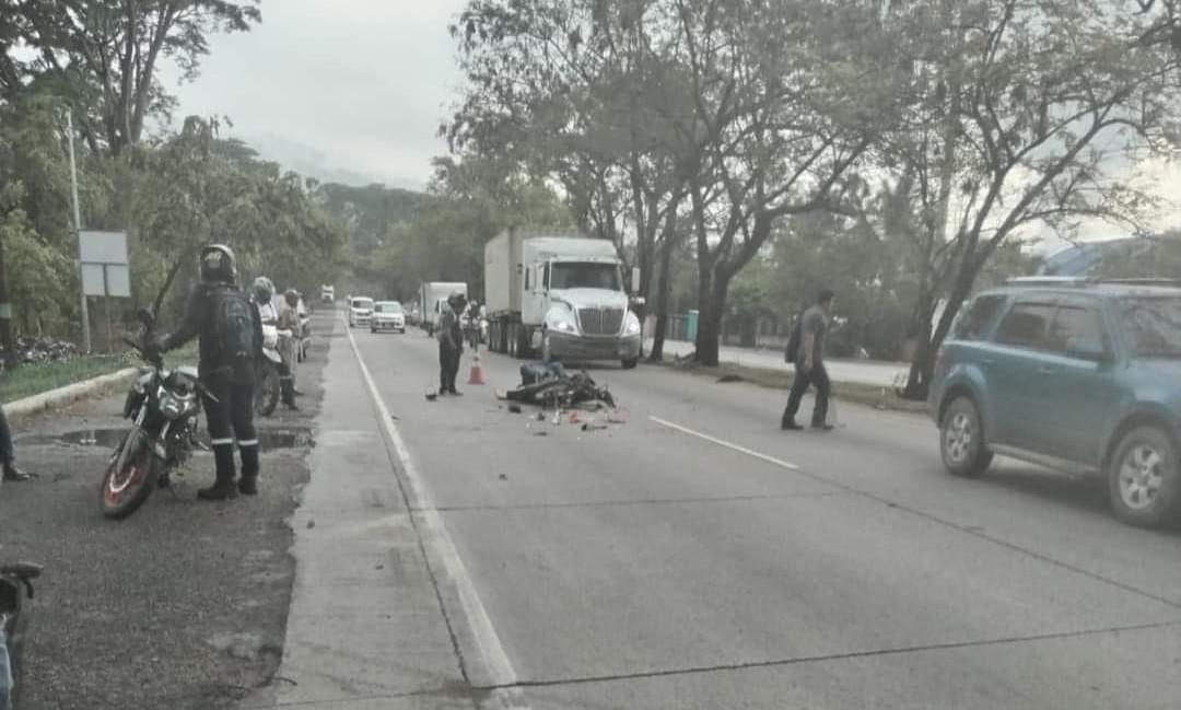 Cuando iba hacia su trabajo pierde la vida un motociclista en Choloma