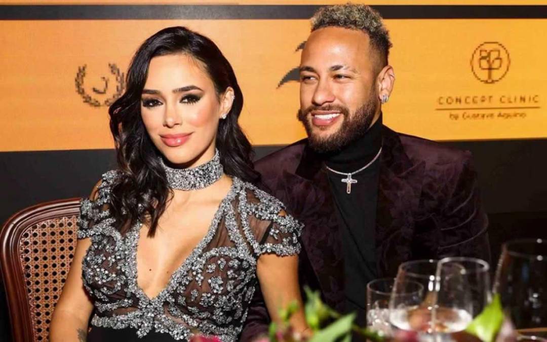 Neymar y Biancardi estaban juntos desde 2021 pero tuvieron separaciones ocasionales en ese período por los supuestos casos de infidelidad del atacante.