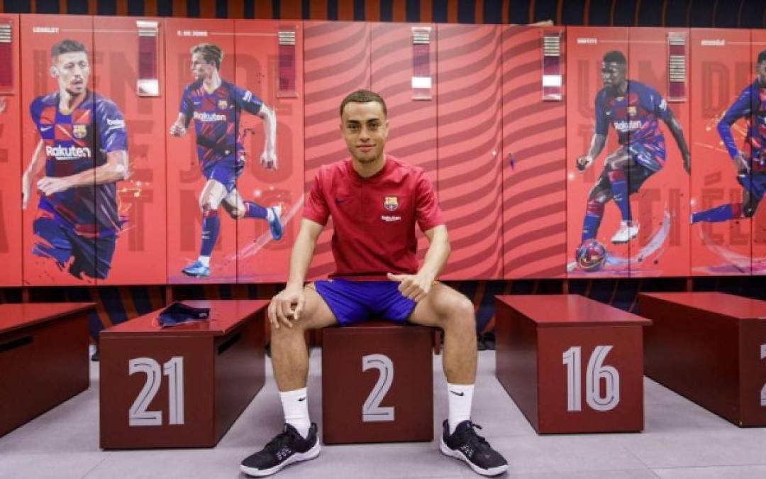 Sergiño Dest ya estuvo también en el vestuario del Barcelona en el Camp Nou.