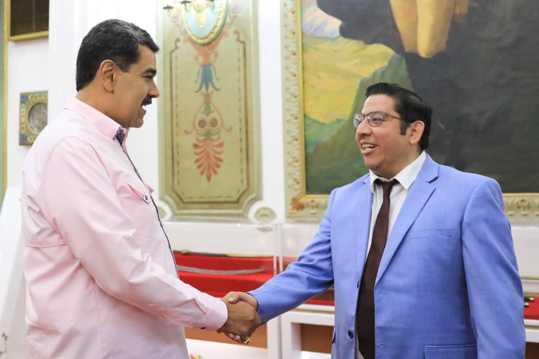 Ministro de Energía se reúne con Nicolás Maduro en Venezuela