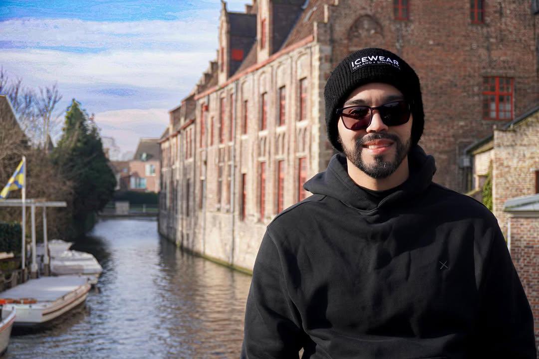 Gussy Lau, ex de Ángela, denuncia bloqueo artístico por culpa de Pepe Aguilar