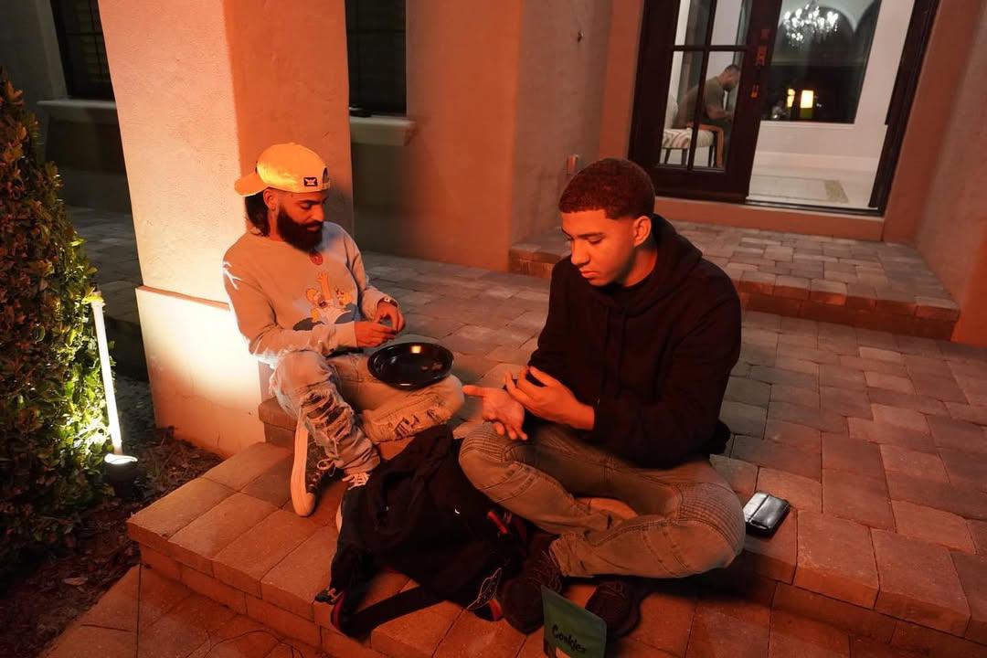 Arcángel reacciona al veredicto contra Mayra Nevárez por muerte de su hermano