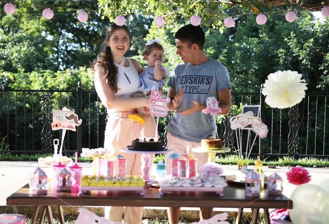 Una historia de amor que comenzó en Facebook.