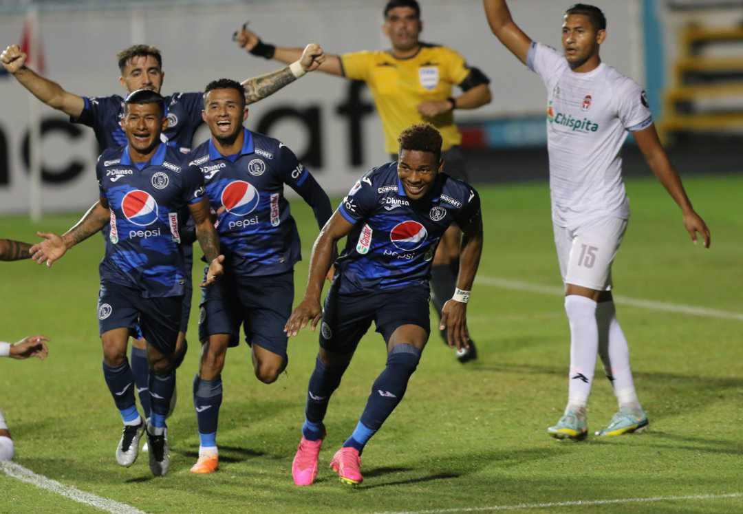 Yeison Mejía terminó de sentenciar al equipo panameño.