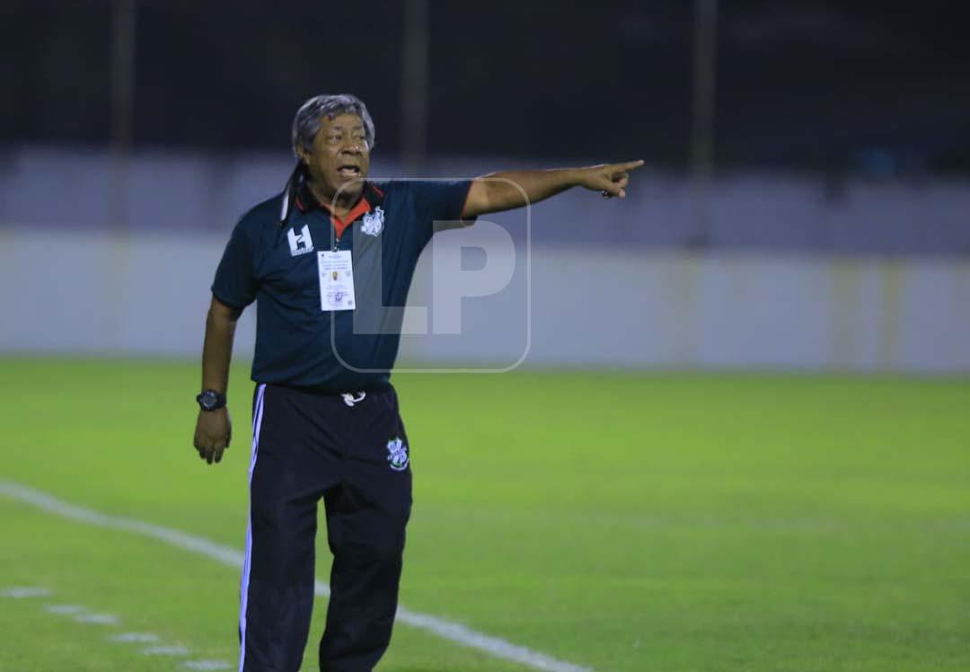 Ramón Enrique Maradiaga y su Platense se ubican en el fondo de la tabla de posiciones.