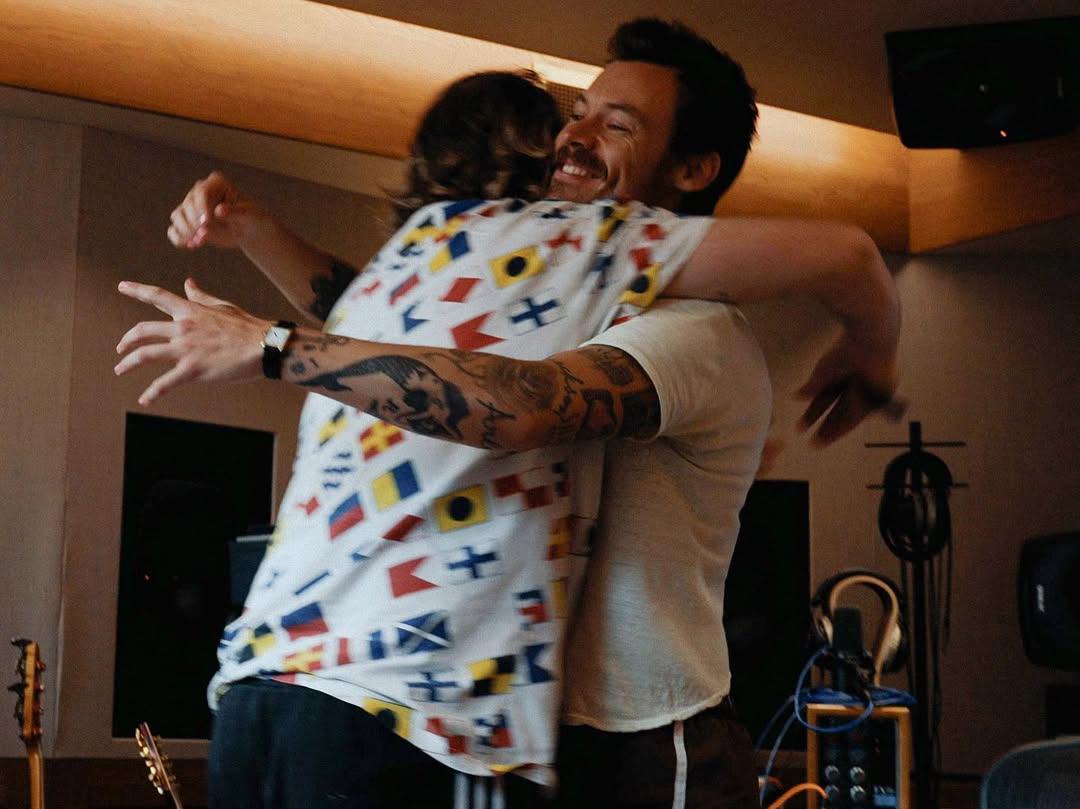 Harry Styles estrena Kiss All the Time. Disco, Occasionally