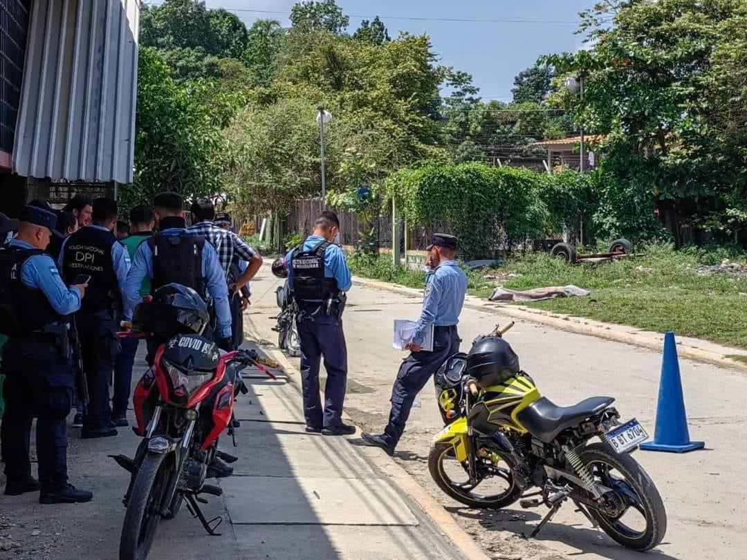 Escena del crimen, donde fue asesinado Manuel de Jesús Valladares, en Puerto Cortés.