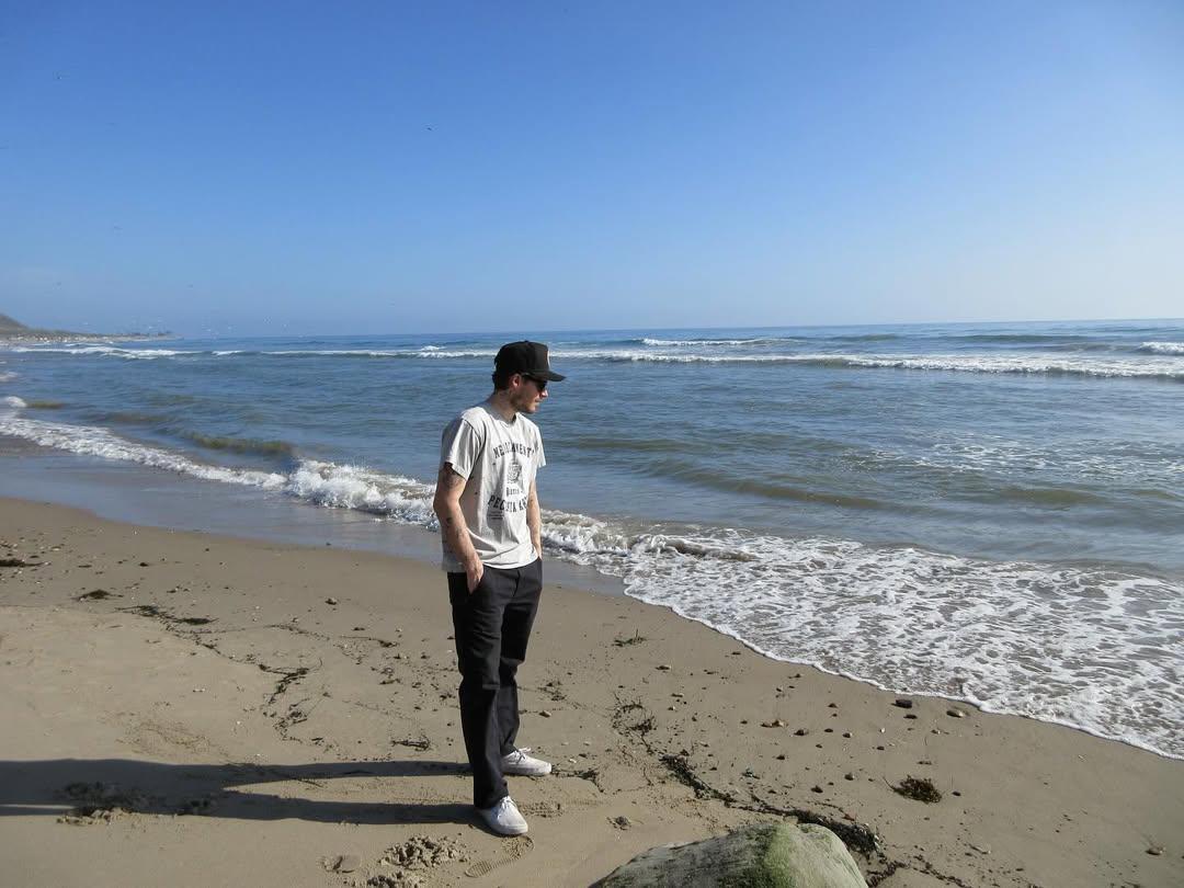 Brooklyn Beckham pidió a sus padres contacto solo a través de abogados