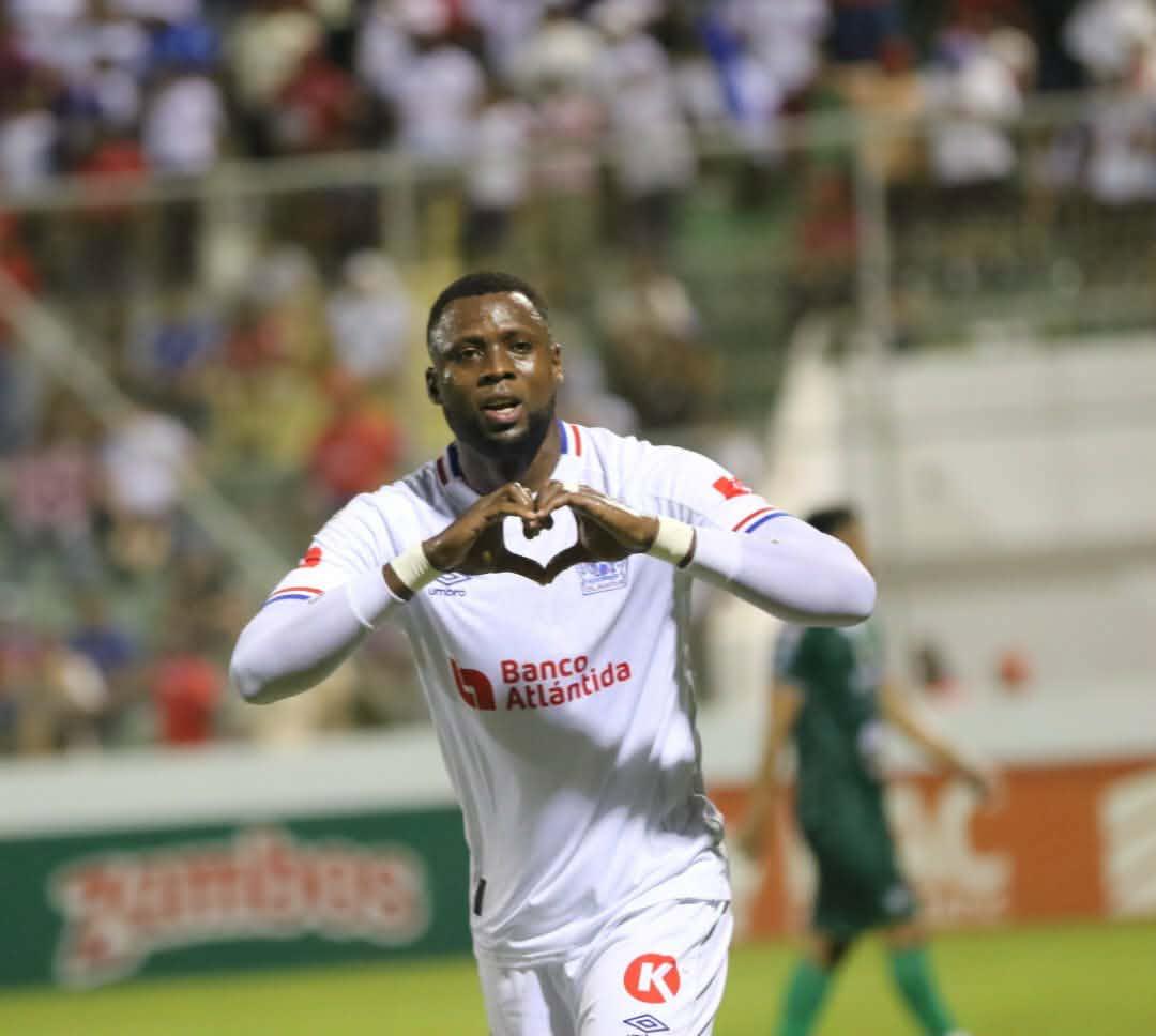 Olimpia vs Platense: Denuncia, alarma por Benguché y locura de Arboleda